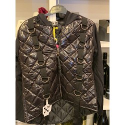 806 Capitone Black