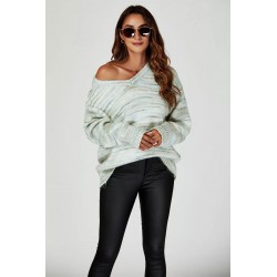 Pullover mit V-Ausschnitt...