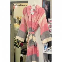 ©  B two Cosmetics  Bademantel